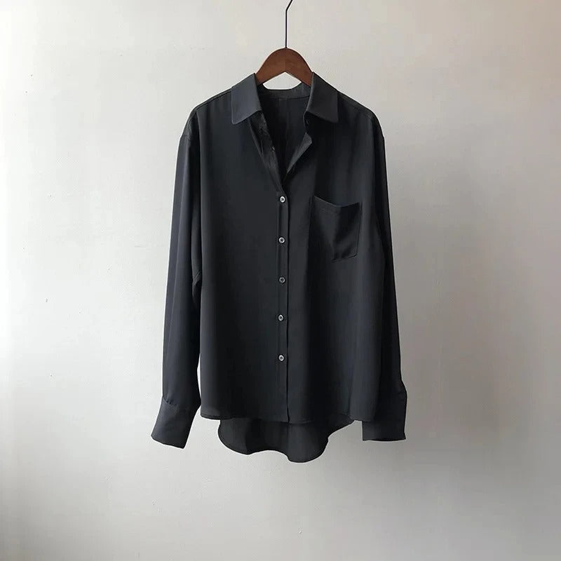 Riley – Blusa di Seta con Eleganza Fluida