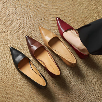 Rhea - Elegantle scarpe in pelle con punta afilada per donna
