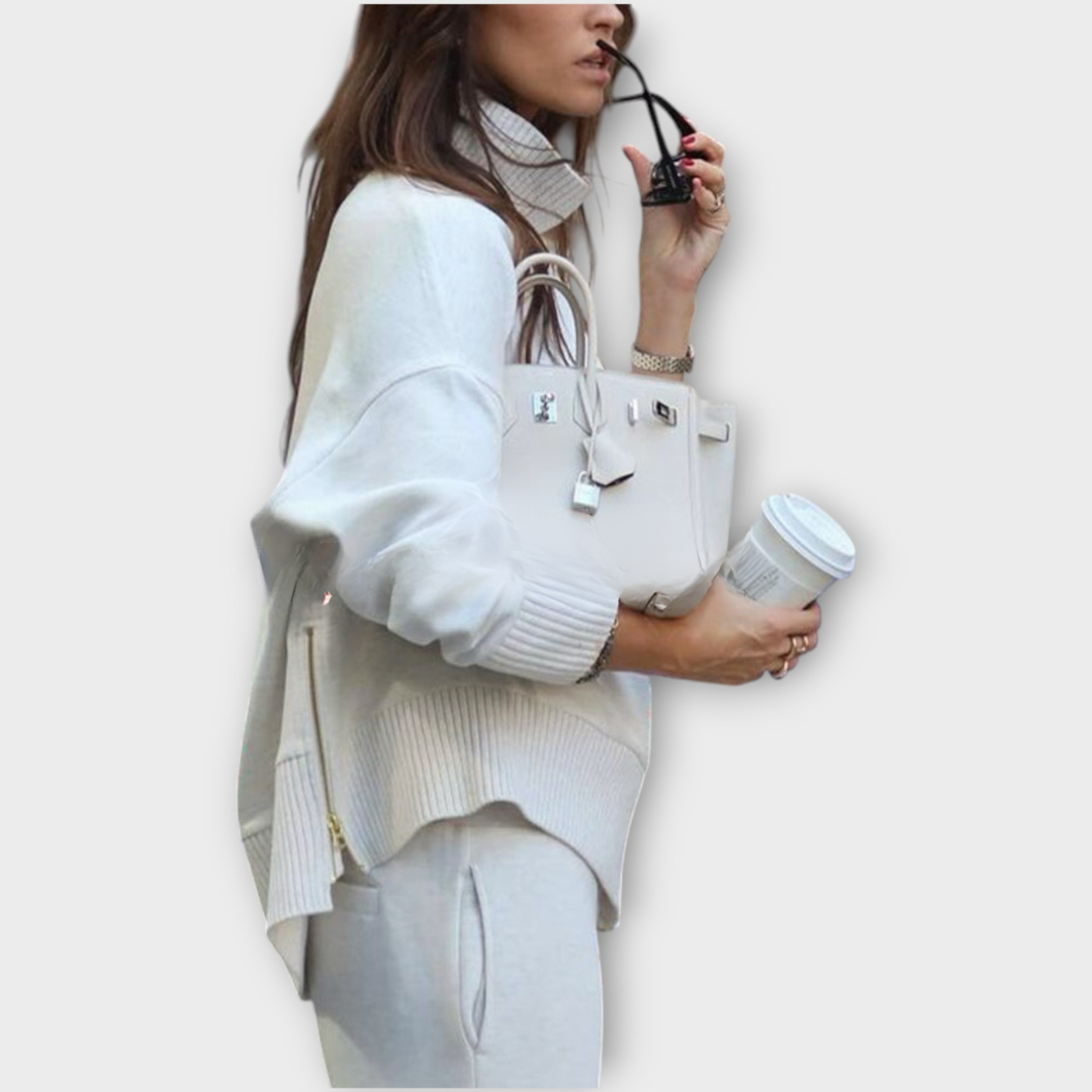 Completo di Maglione Rilassato con Collo Alto e Pantalones di Pierna Ancha