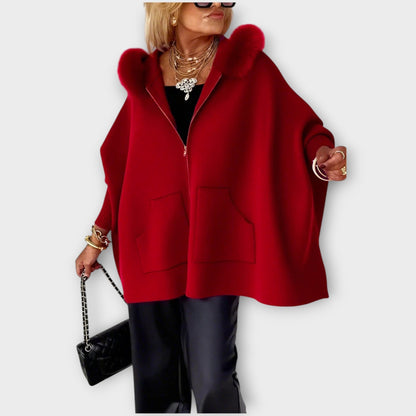 Cappotto con cappuccio in pelliccia sintetica di Lusso