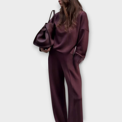 Completo di Maglione Rilassato con Collo Alto e Pantalones di Pierna Ancha