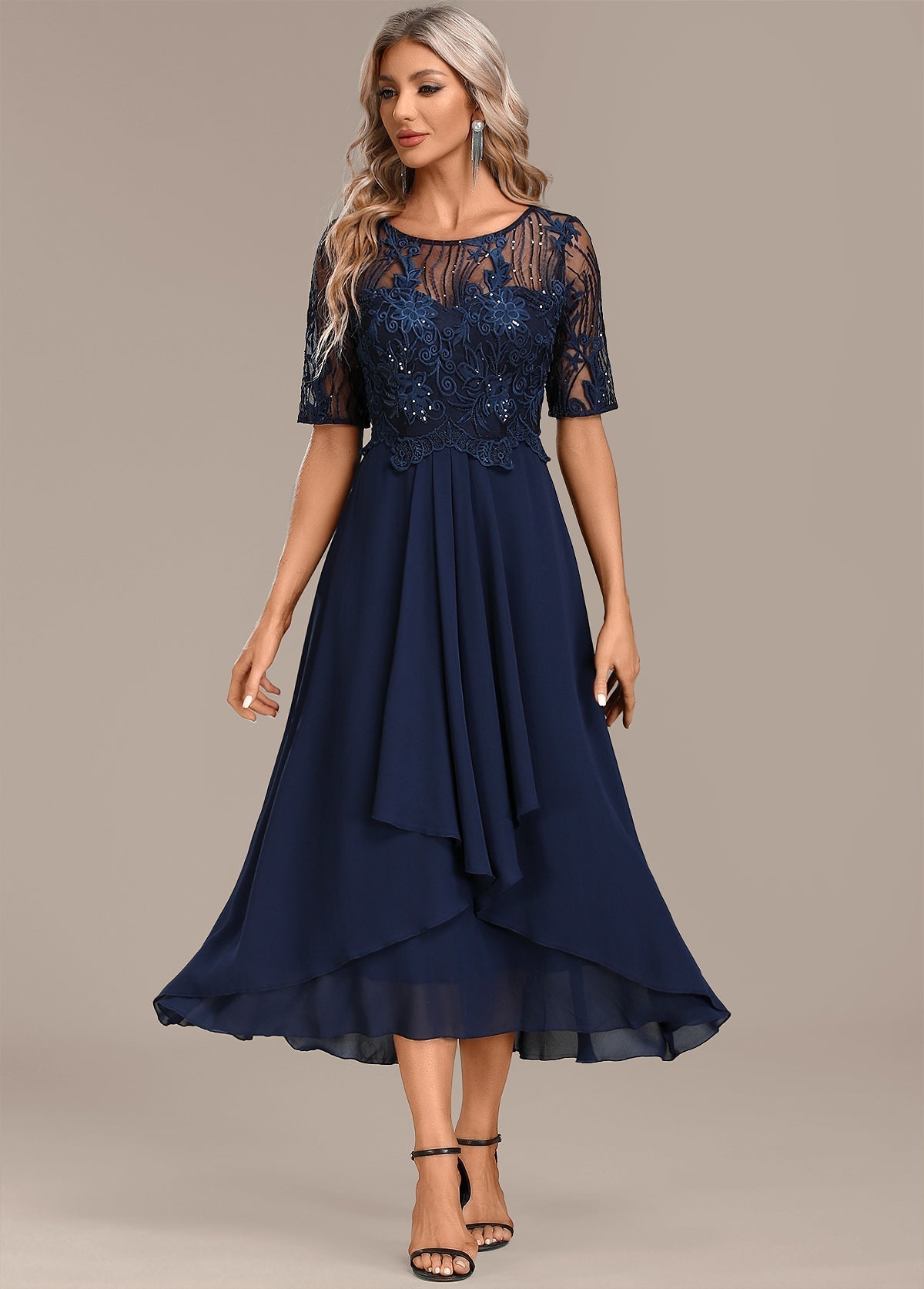 Abito Corto in pizzo Blu navy con Maniche corte e Collo rotondo