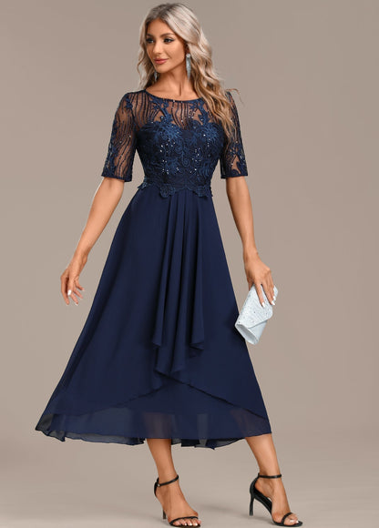 Abito Corto in pizzo Blu navy con Maniche corte e Collo rotondo