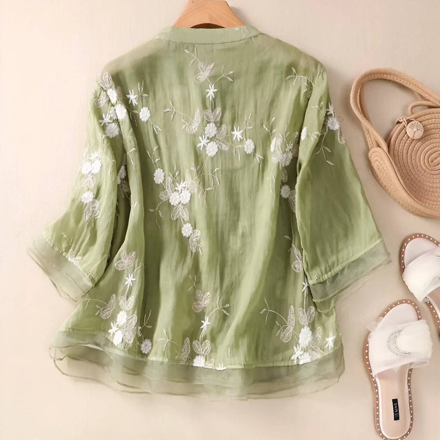 Carmelita – Blusa Transparente Ricamata