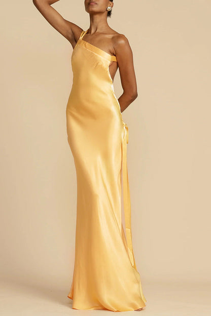 Abito maxi in raso asimmetrico