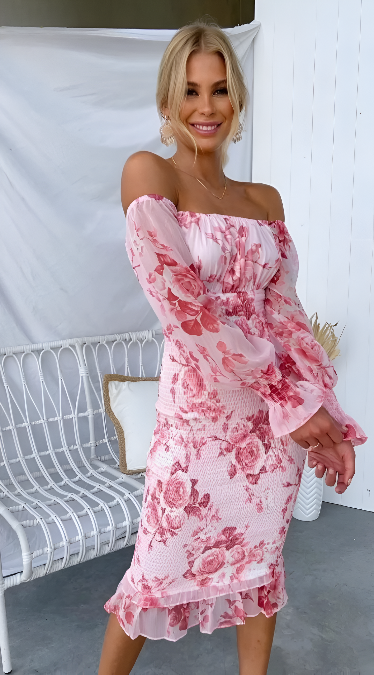 Nadia - Abito Midi Floreale con Spalle scoperte e Vita Fruncida