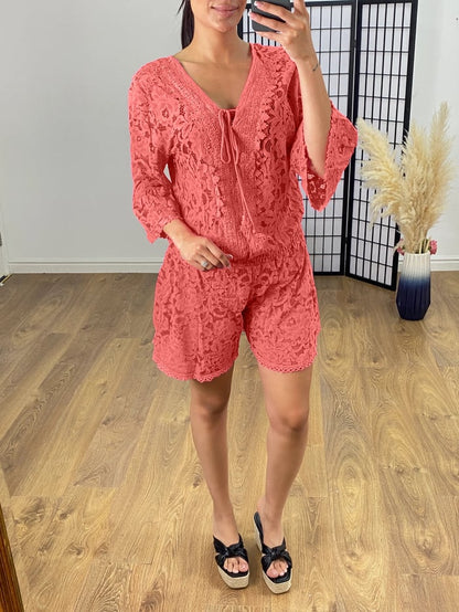 Michelle - Jumpsuit corto casual in pizzo con scollo a V