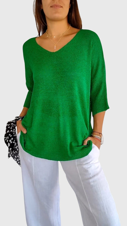 Cassandra™ | Elegante Top in V