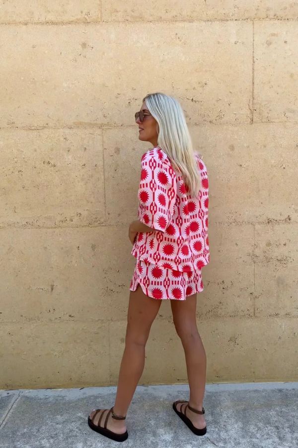 MARISSE – SET DI CAMICIA E SHORTS STILE SPIAGGIA IMPRESA