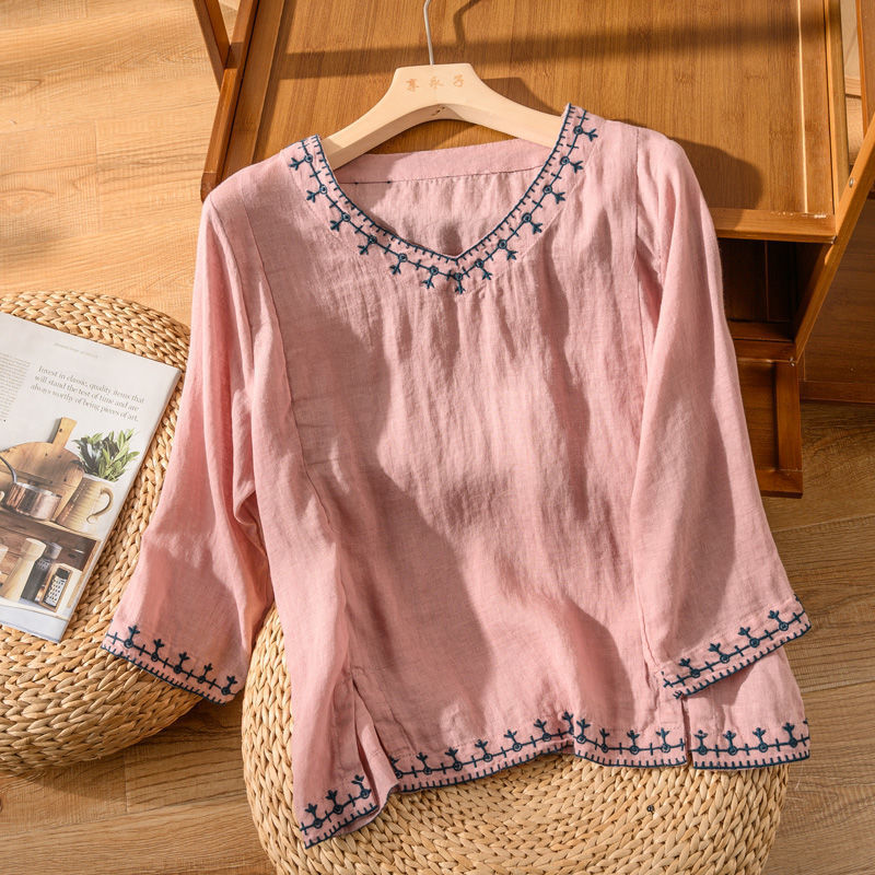 Nesta – Blusa Ricamata con scollo a V