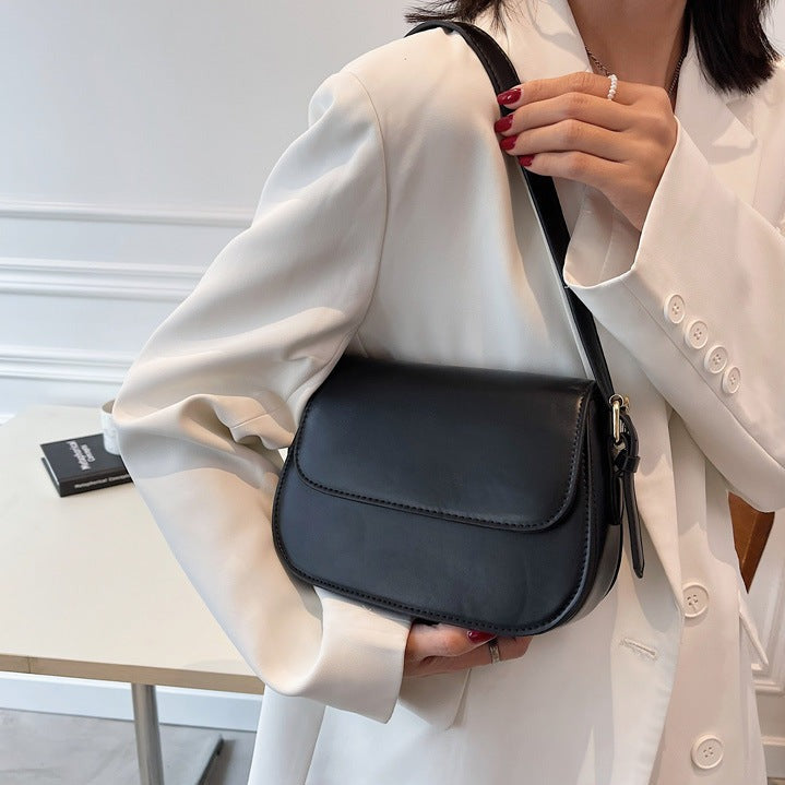 Eldborg | Borsa Elegante di spalla in tonalità nude opaca