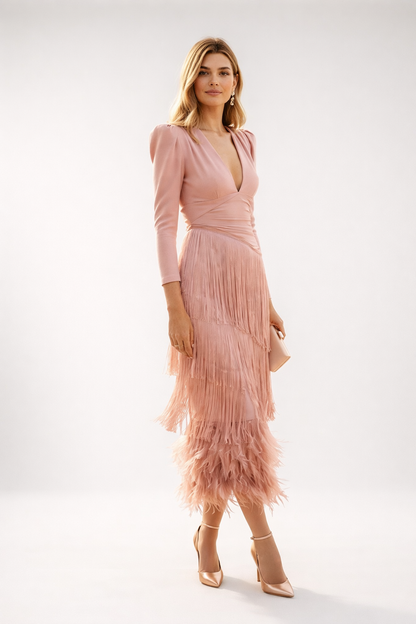 Abito midi Con Frange Elegante — Silhouette Raffinata e Dinamica