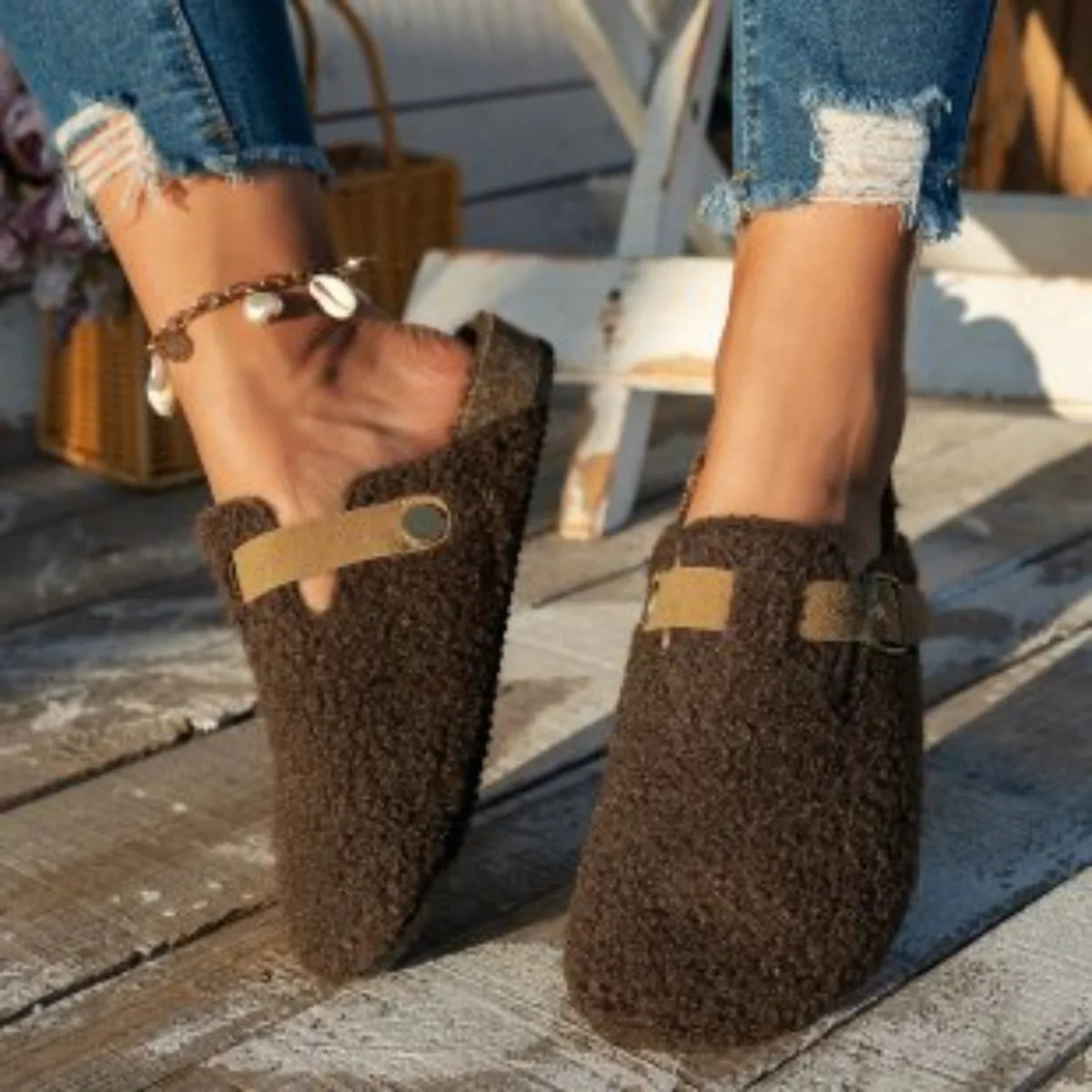 Sneakers di Donna Slip-On con Detalle di Fibbia e Comfort Morbida e Acogedor