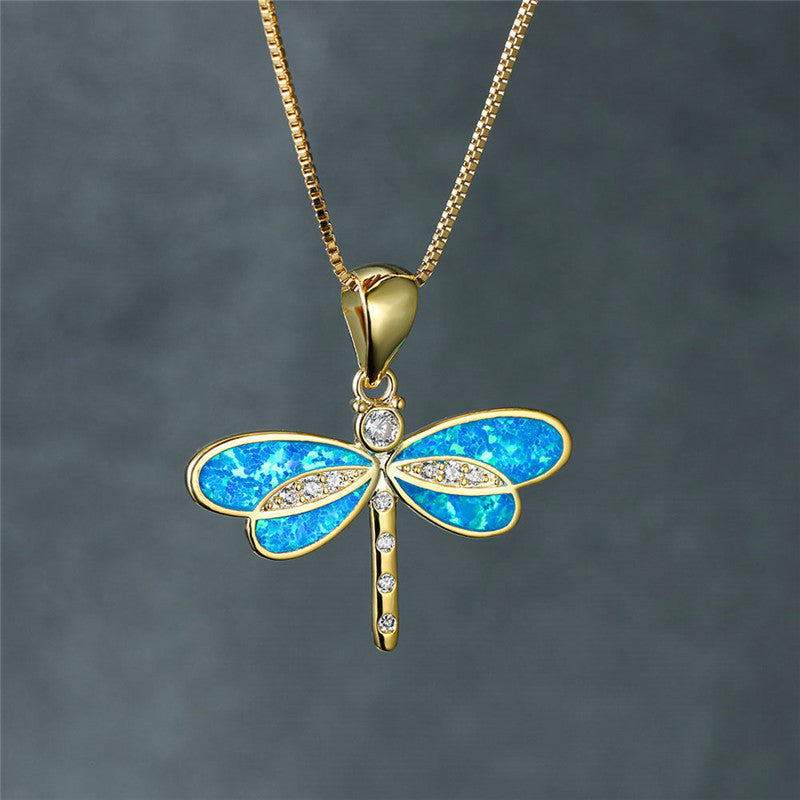 Elunaria – Collana a forma di libellula con dettaglio brillante