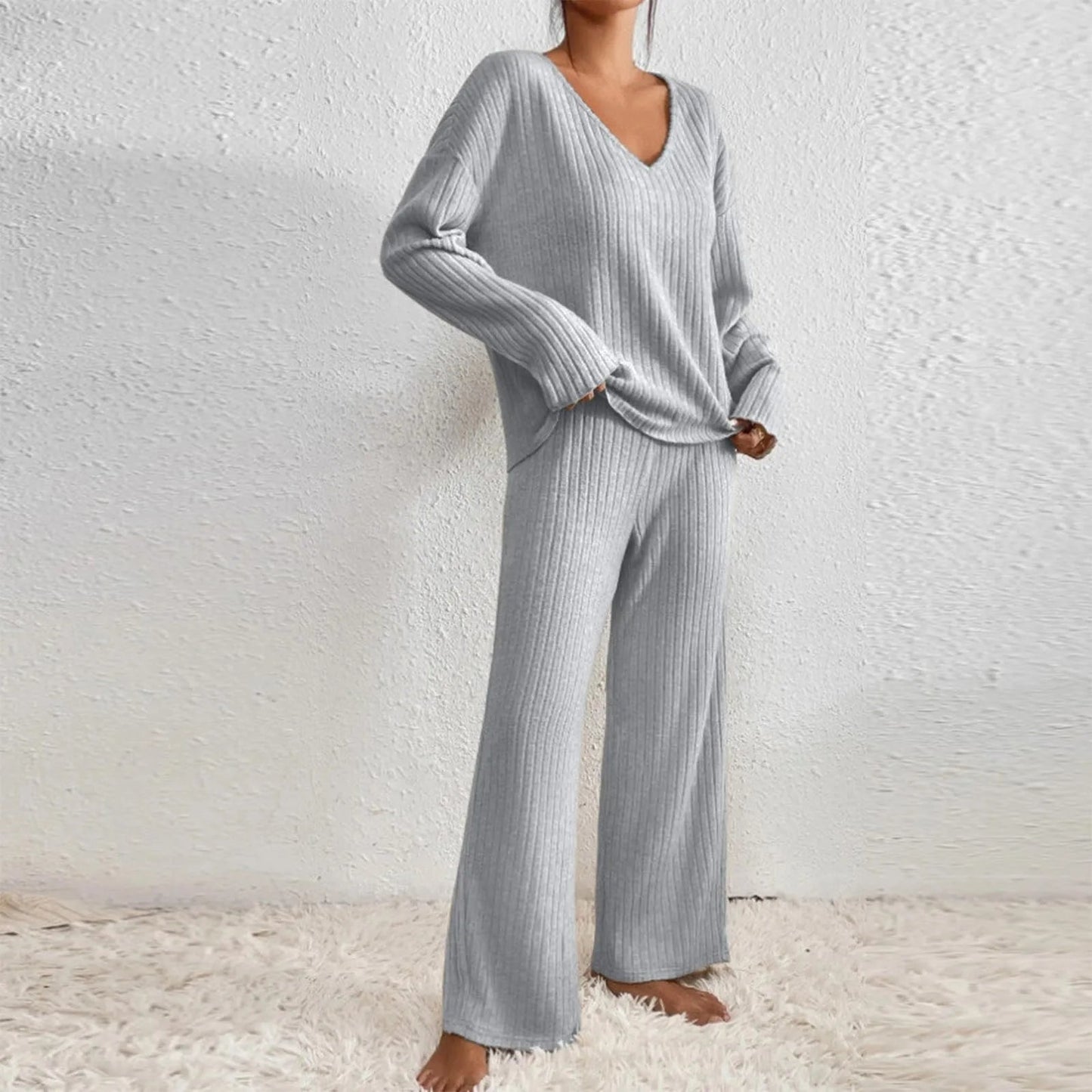 CALYNTHA – SET DUE PEZZI DI MAGLIA CON scollo a V