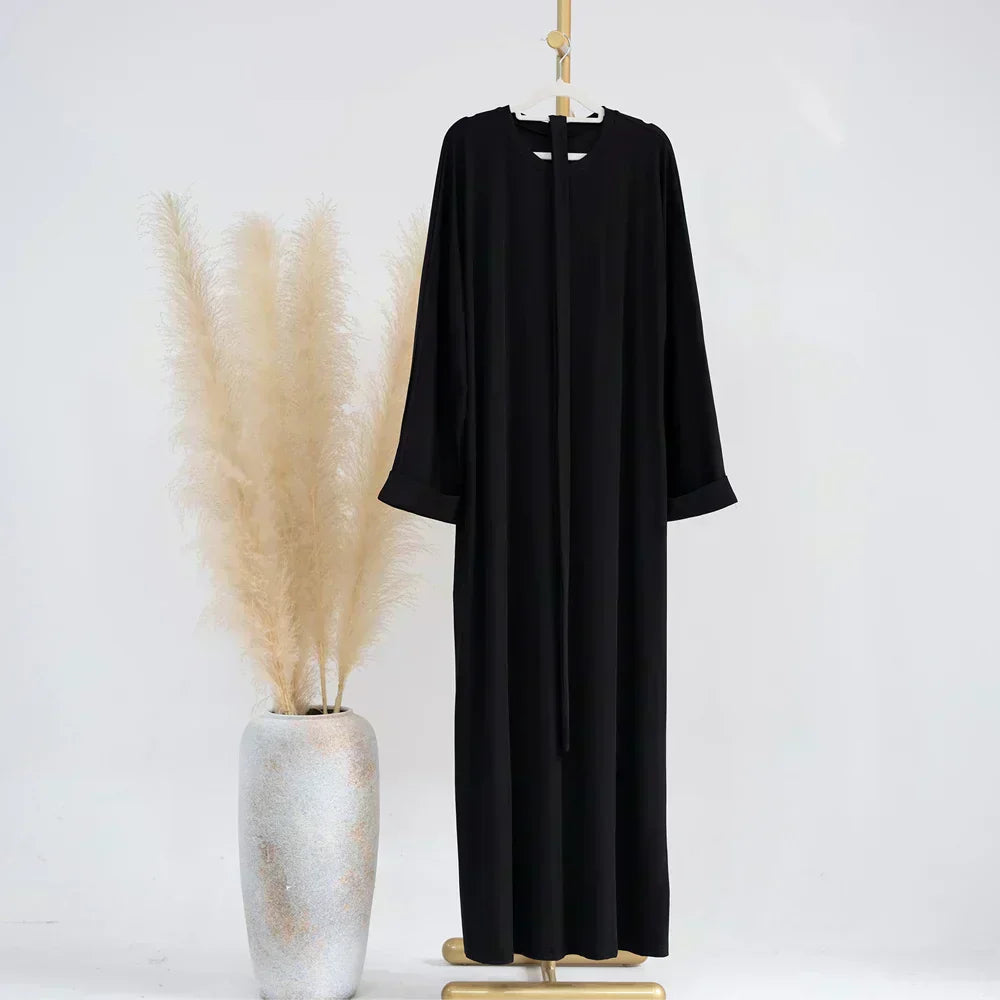 Ariane - Abaya Elegante di Maglia con Cintura e Tasche Laterales