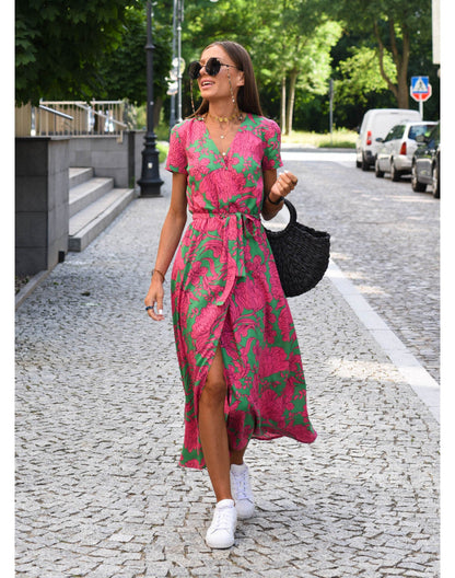 Yasmine | Abito elegante con scollo a V