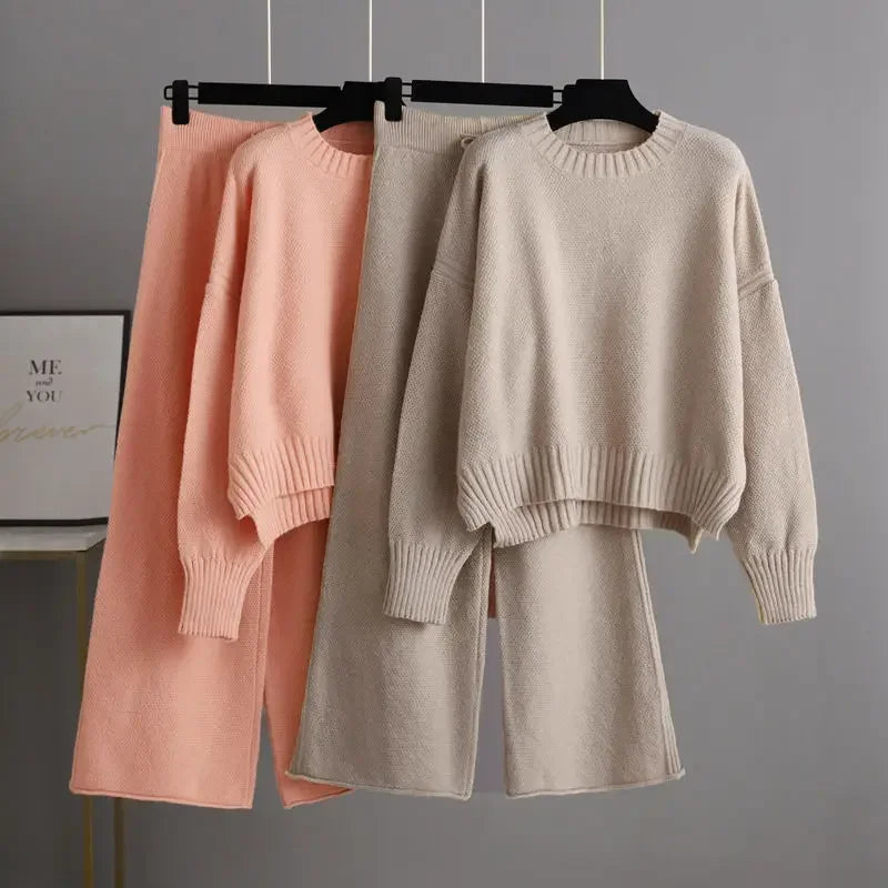 TALIA – SET DI MAGLIA CASUAL E MODERNO