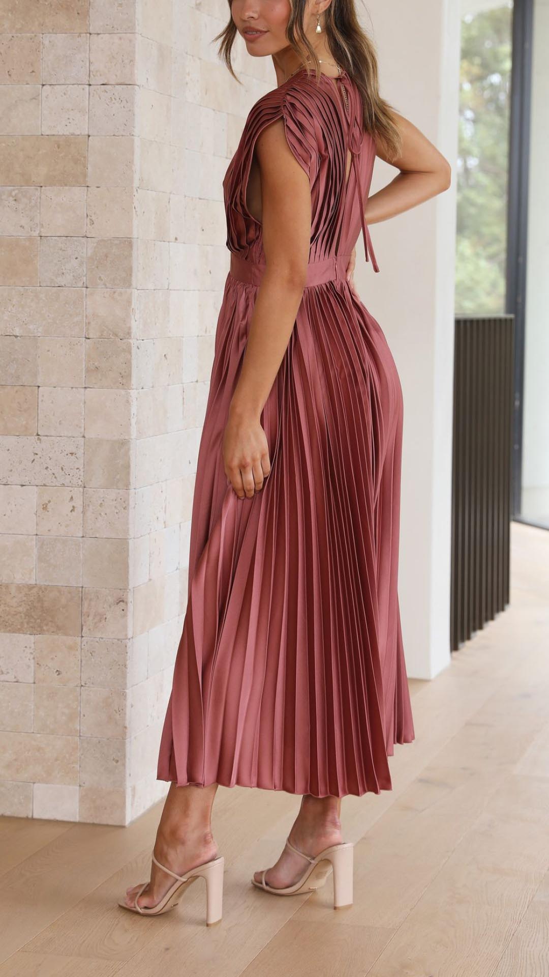 ALIYAH – ABITO MIDI PLISSETTATO ELEGANTE