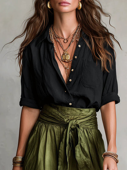 Vera – Completo due pezzi: t-shirt nera e gonna midi verde oliva