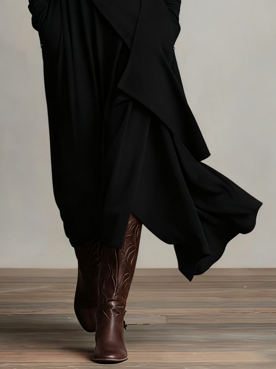 RENATA – ABITO MAXI ASIMMETRICO ELEGANTE CON COLLO ALTO