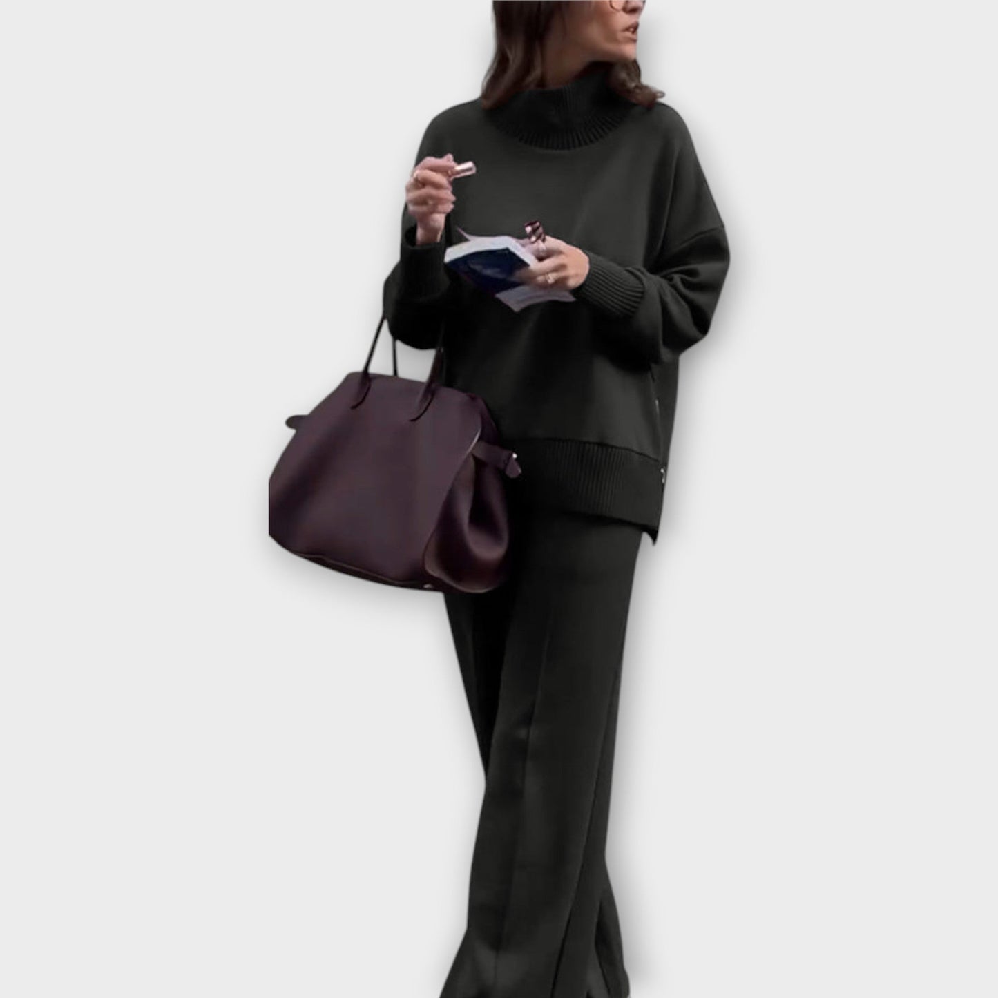 Set di Maglione Rilassato con Collo alto e Pantaloni a gamballarga