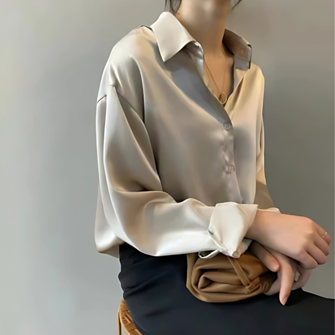 Celina – Blusa Classica di Bottoni