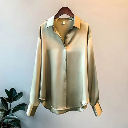 Celina – Blusa Classica di Bottoni