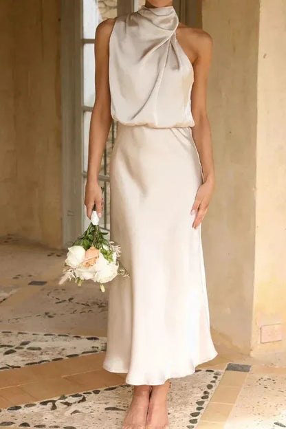 Il Abito Halter Drapado Elegante