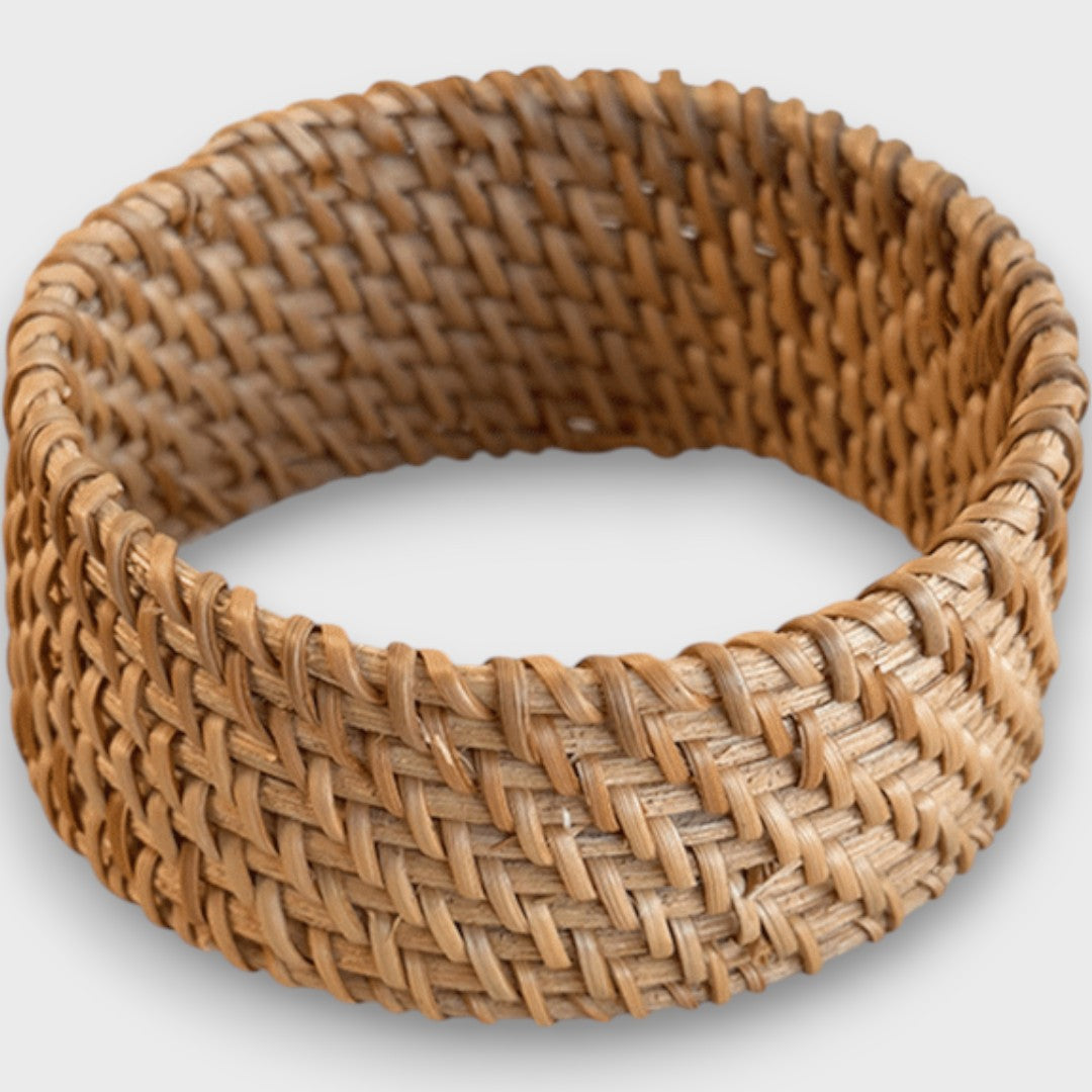 Noelia – Bracciale in rattan intrecciato