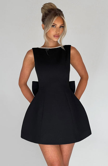Hollis - Mini Abito Elegante con Fiocco di Perlas