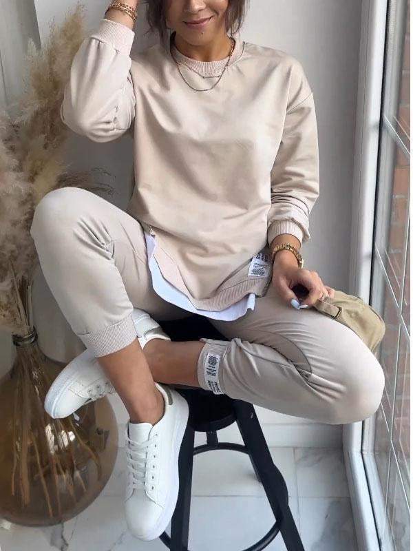 KAIA – SET DI ABBIGLIAMENTO COMODA