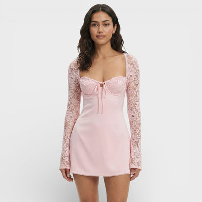 Abito mini Pizzo Manica Svasata