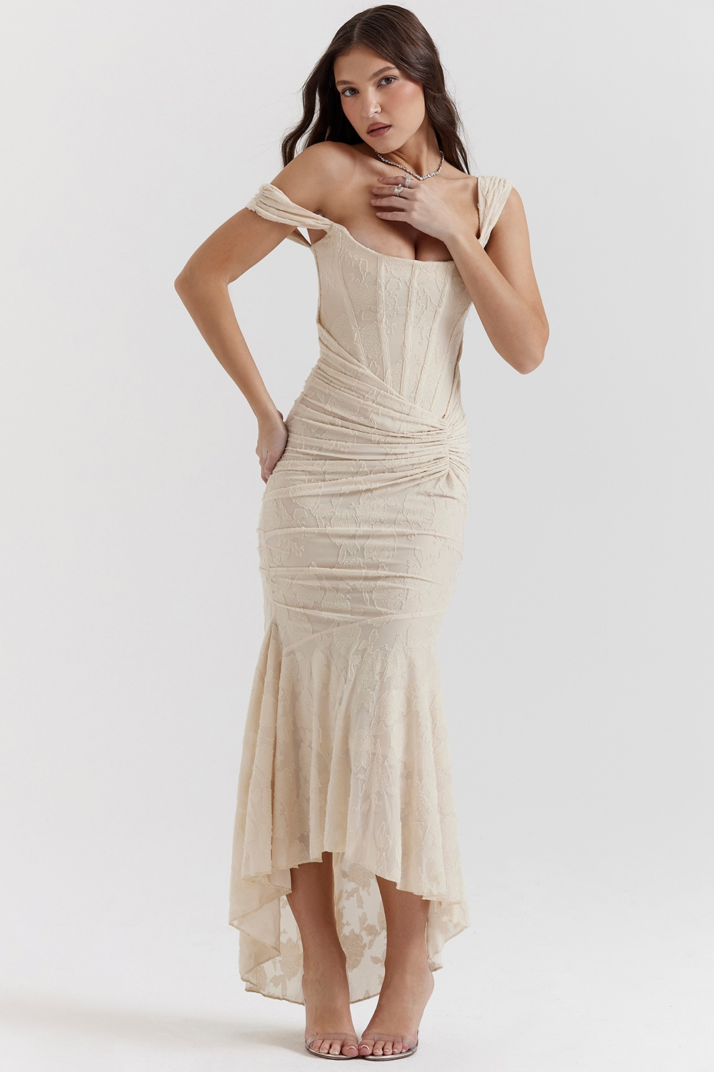 Dove - Abito Maxi di Pizzo Elegante e Aderente