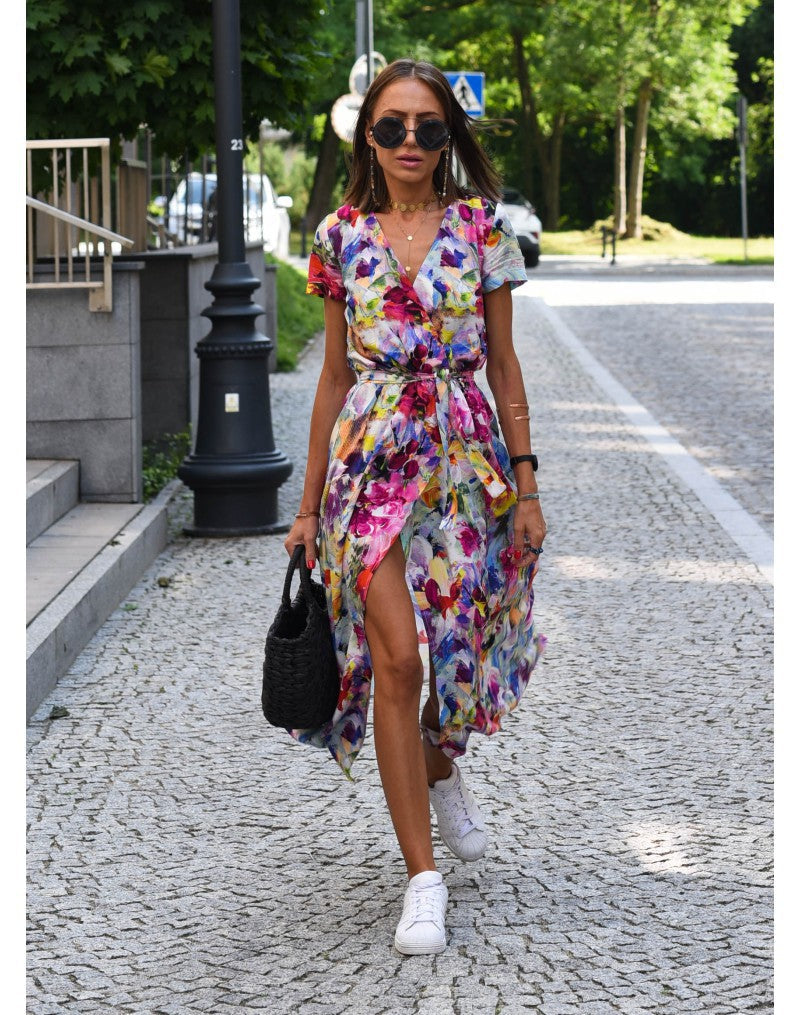 Yasmine | Abito elegante con scollo a V
