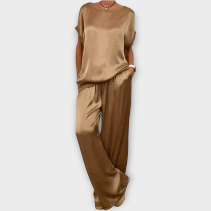 Set di Satin Luxe di Due pezzi