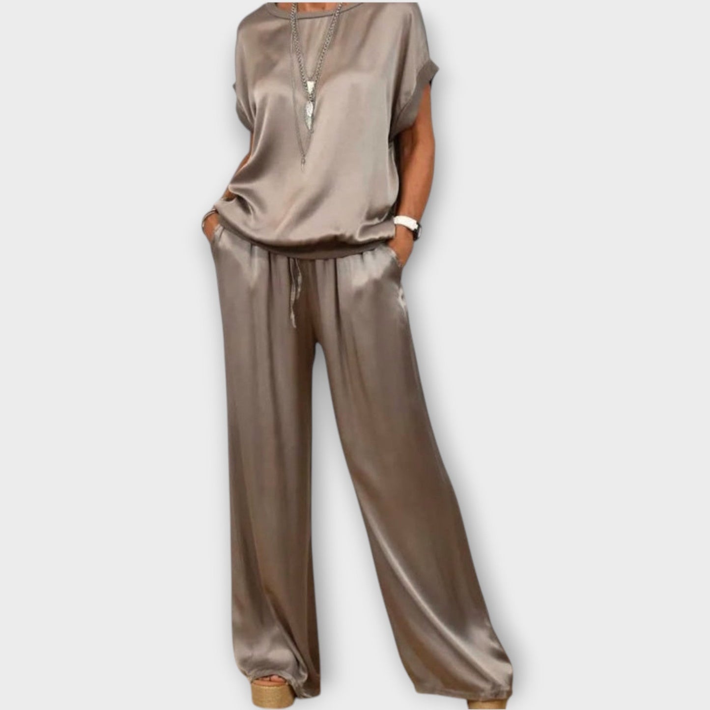 Set due pezzi di Satin Luxe