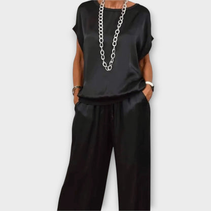 Set due pezzi in satin luxe